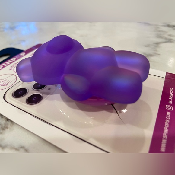 NWT! 💜 Teddy bear phone grip disc (Pop-socket) cell accessory 🔥 HOST PICK ITEM - Picture 5 of 8